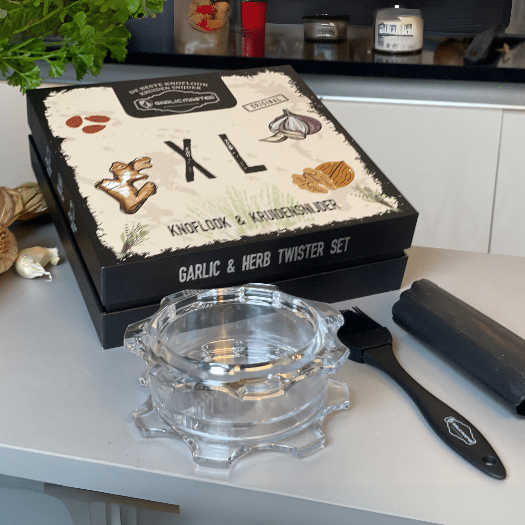Garlicmaster XL: De Ruime Knoflookpers voor Elke Keuken - Garlicmaster.nl